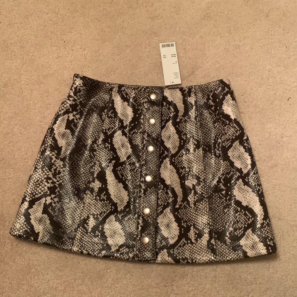 Urban Outfitters Snake Skin Mini Skirt, Small WITH TAGS